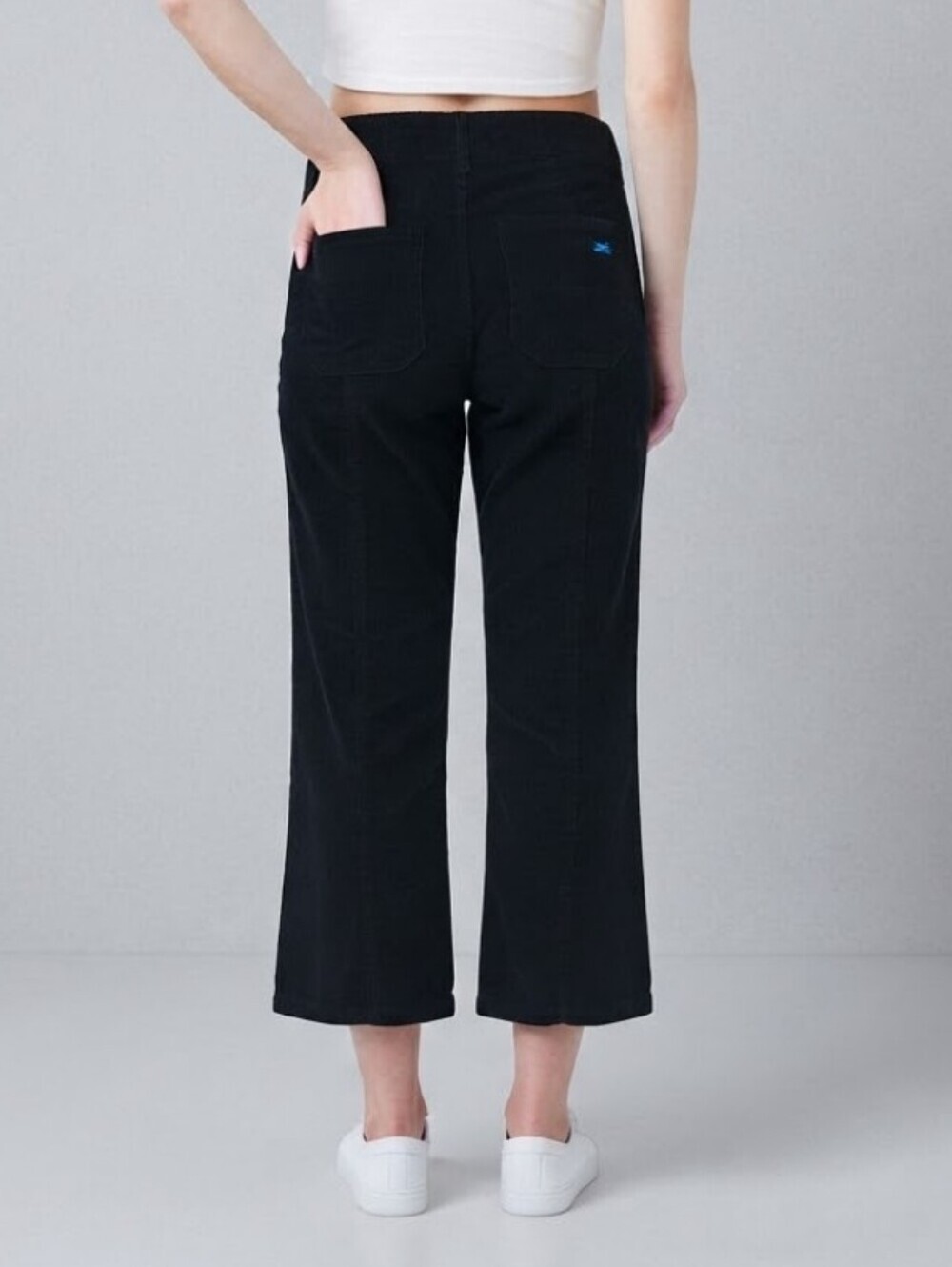 KAVU Woodfern High Waisted Wide Leg Pants Corduroy Black 30x24 Size 6 High